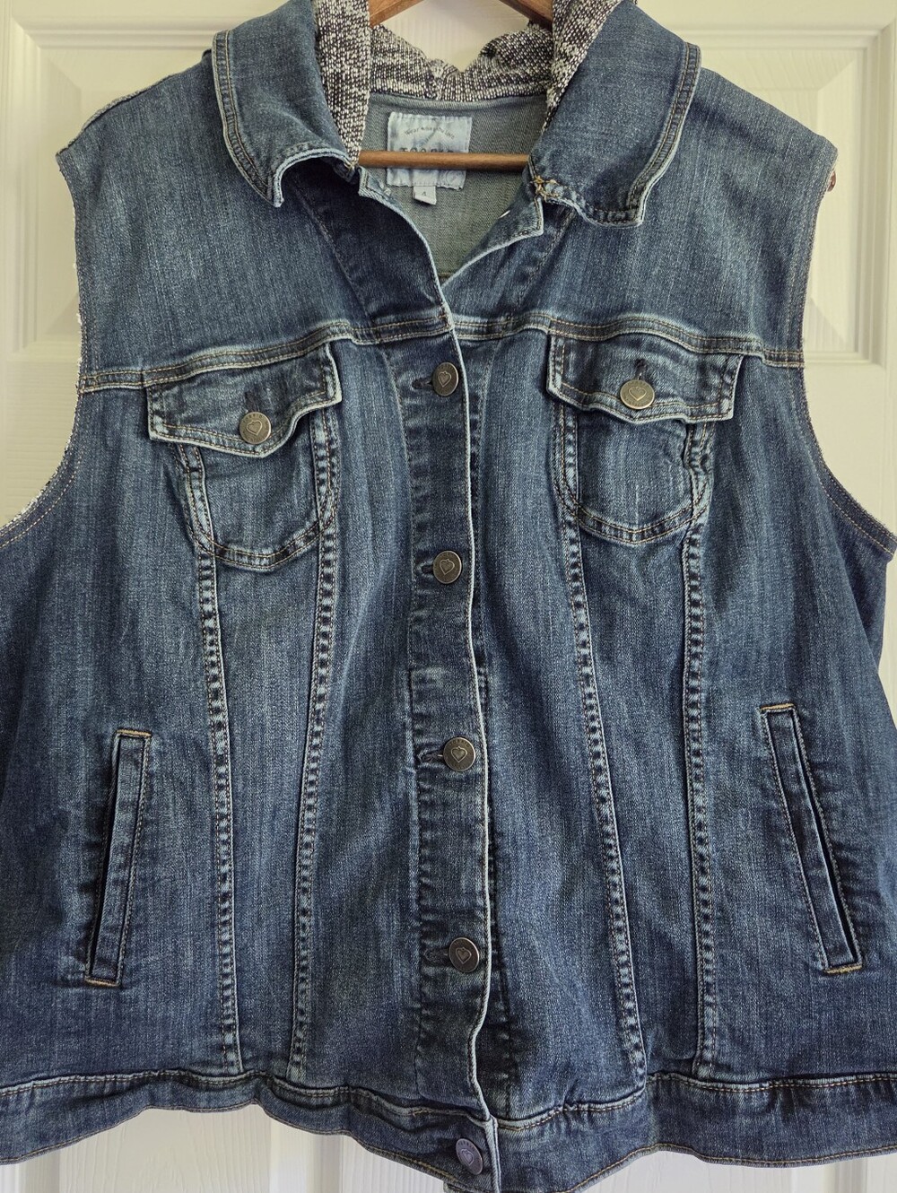 Torrid Hooded Denim Vest Medium Wash Size 4 4X 26